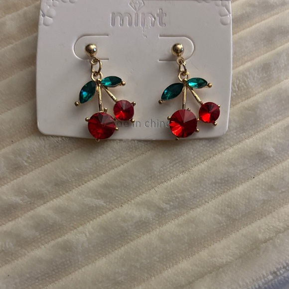 Mint Jewelry - Red and Green Cherry Crystal Drop Earrings